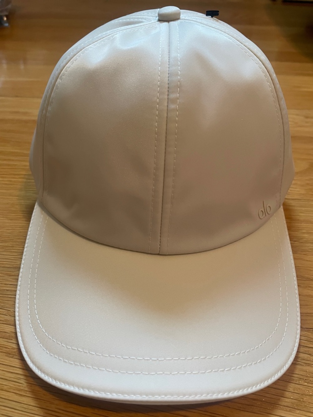 NWT New with Tags AO Yoga Satin Off Duty Cap Creme Baseball Hat
